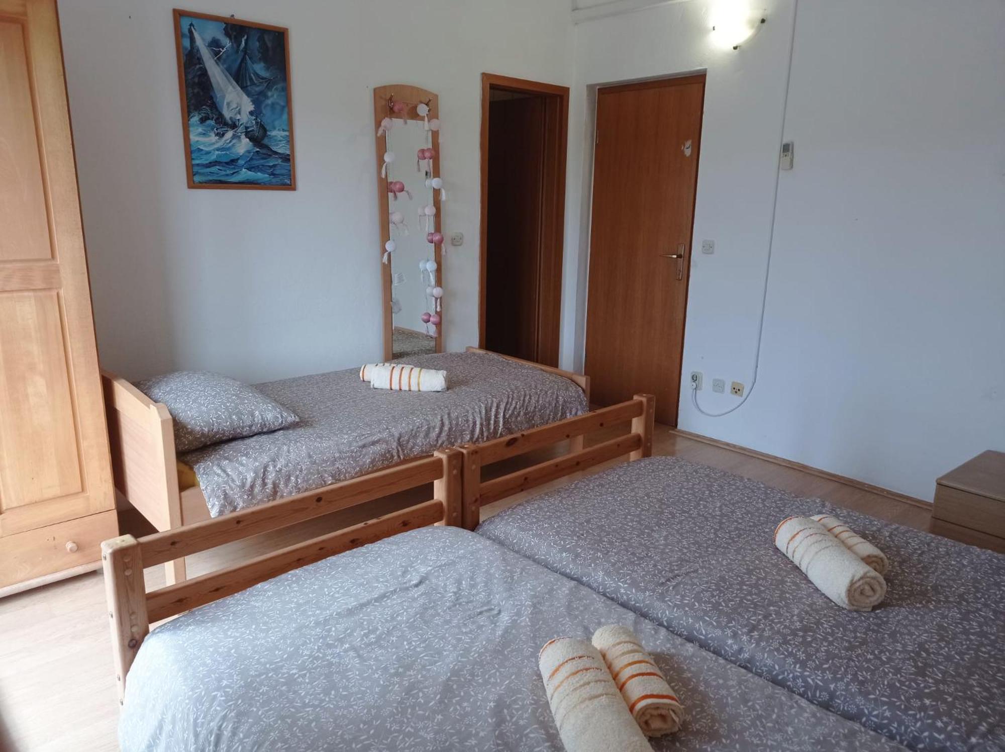 Rooms Slavica โอครูกกอร์นญี ภายนอก รูปภาพ